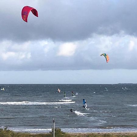 Ferienwohnung Direkt am Strand, mit Meerblick perfekt für 2 Personen Heiligenhafen Exterior foto